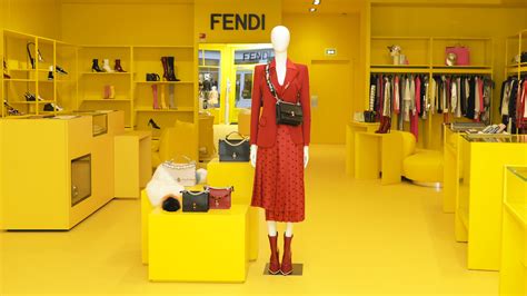 fendi abbigliamento outlet|fendi factory outlet online.